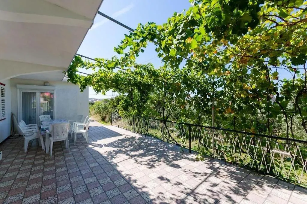 Apartments Biserka Barbat na Rabu 0*,  Croatia