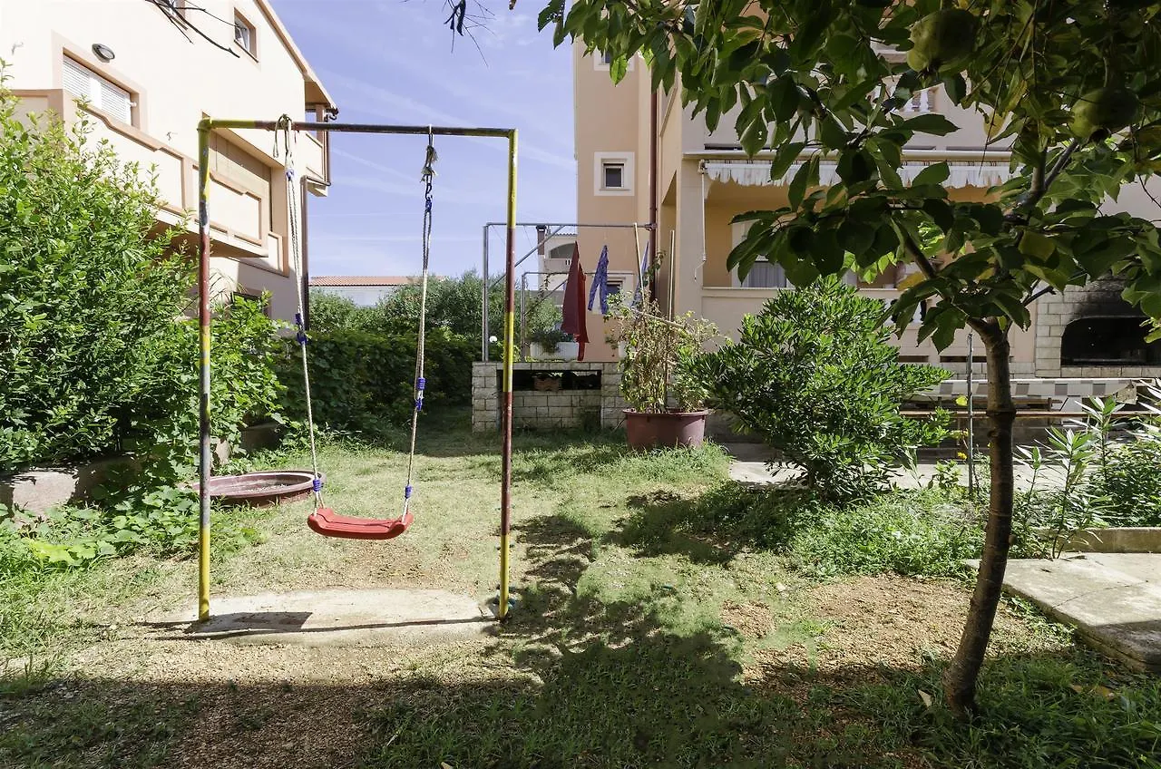 Apartments Biserka Barbat na Rabu Croatia