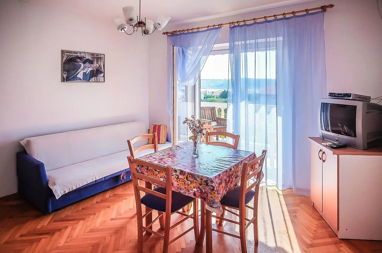 Apartments Biserka Barbat na Rabu Croatia