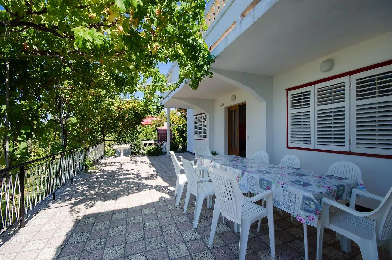 Apartments Biserka Barbat na Rabu