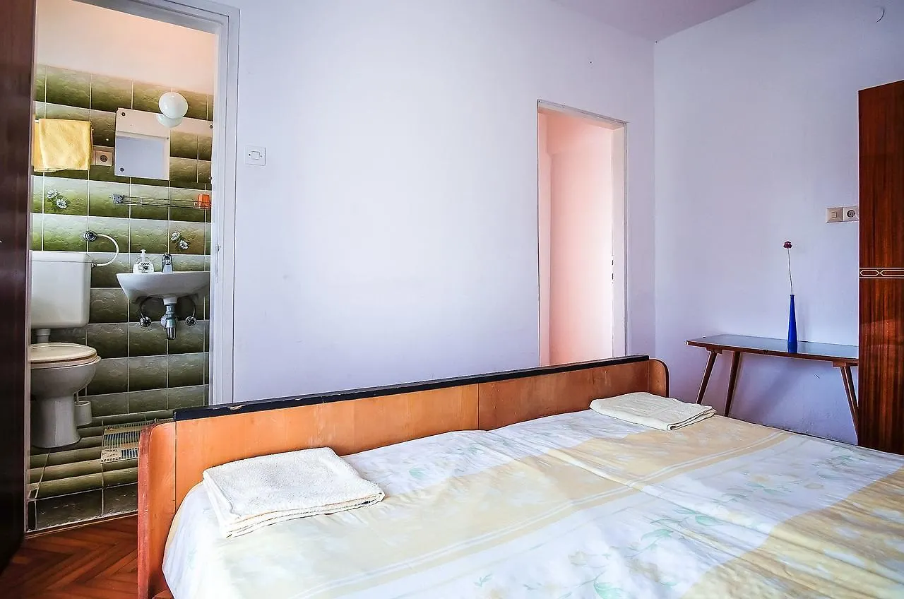 Apartments Biserka Barbat na Rabu 0*,