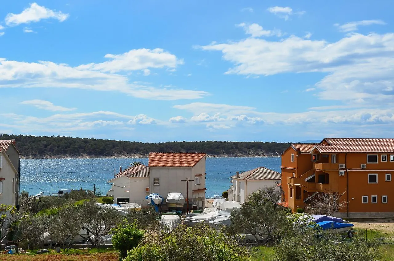 Apartments Biserka Barbat na Rabu