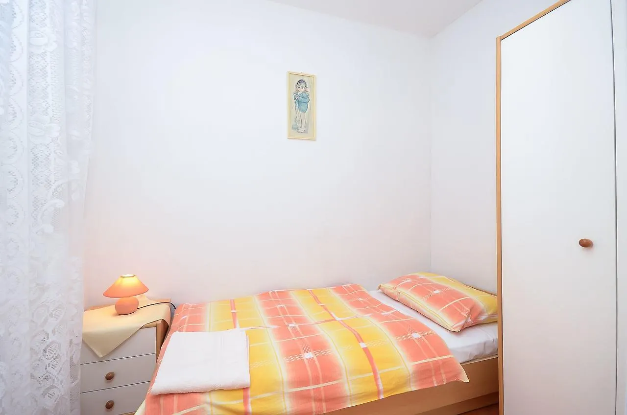 Apartments Biserka Barbat na Rabu