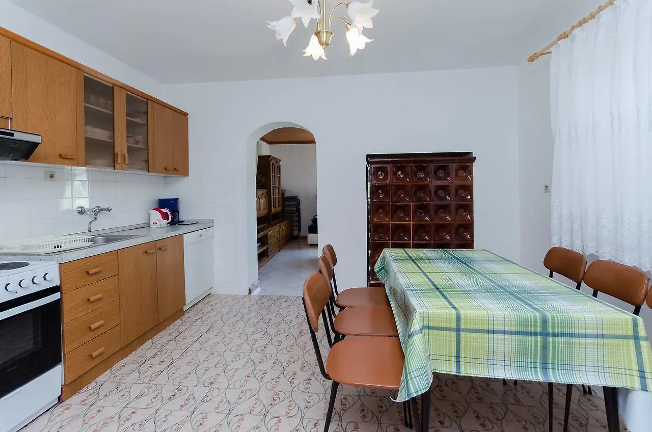 Apartments Biserka Barbat na Rabu