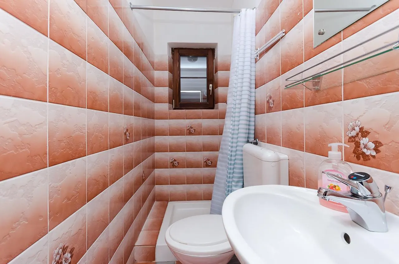 Apartments Biserka Barbat na Rabu Croatia