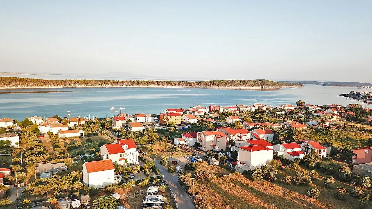 Apartments Biserka Barbat na Rabu